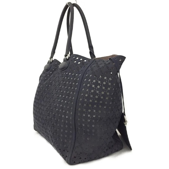 Loewe Navy blue Punching Leather Shoulder Tote Bag PERFECT SUMMER BAG “Anagram” - Picture 3 of 13